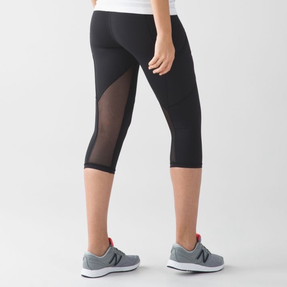 Lululemon Outrun 17" Crop Pant